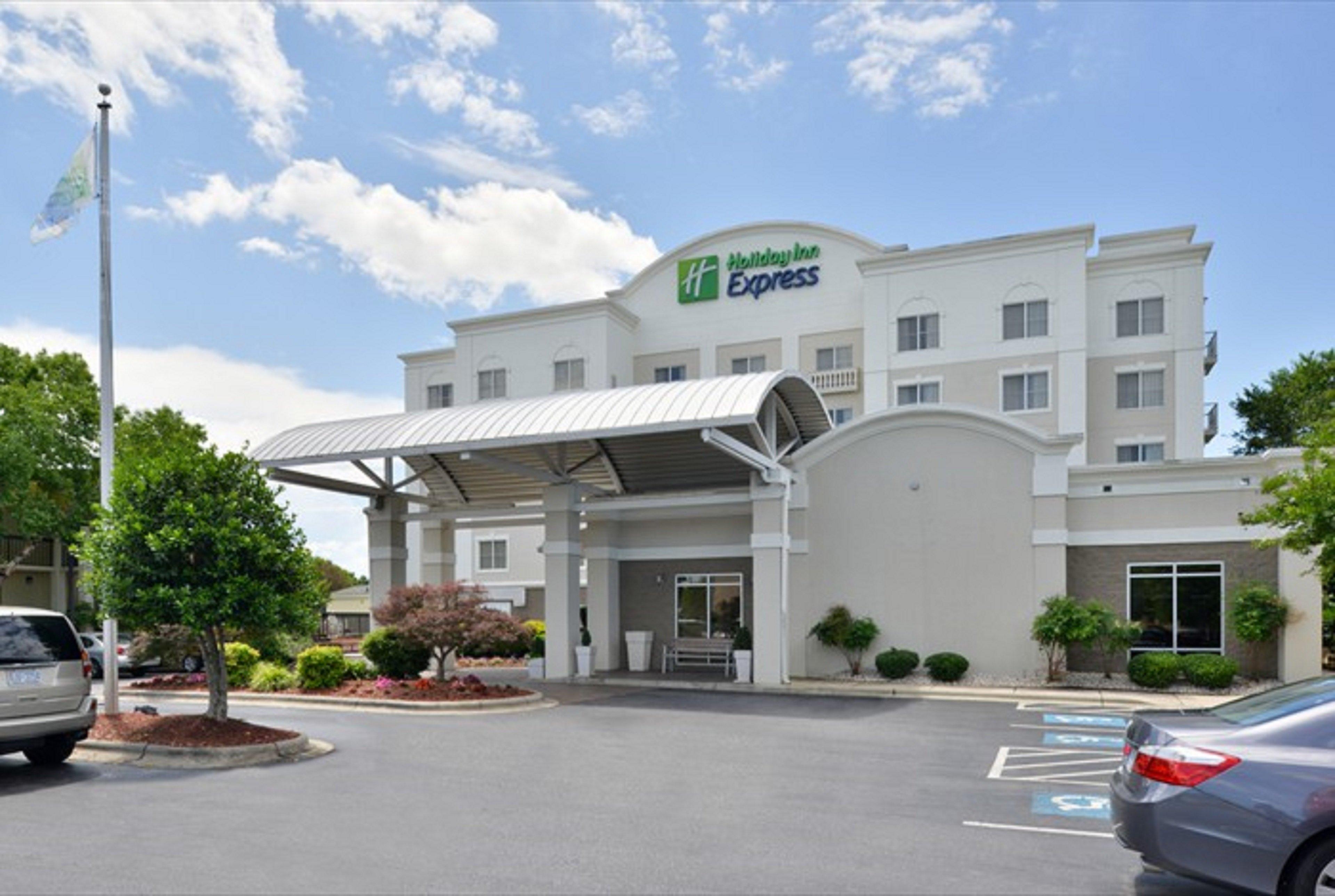 Holiday Inn Express Hotel & Suites Mooresville - Lake Norman By Ihg Exterior photo