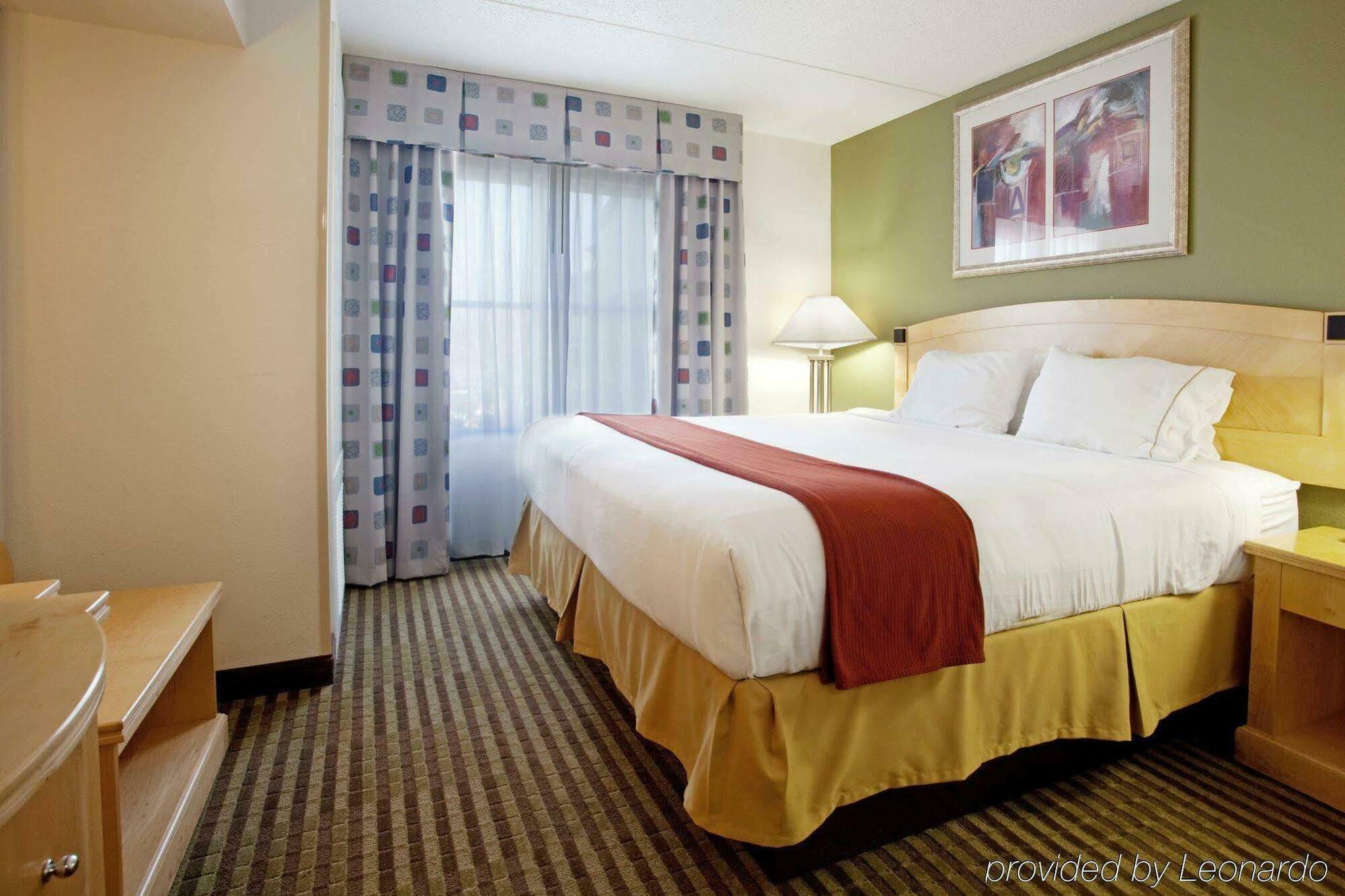 Holiday Inn Express Hotel & Suites Mooresville - Lake Norman By Ihg Room photo