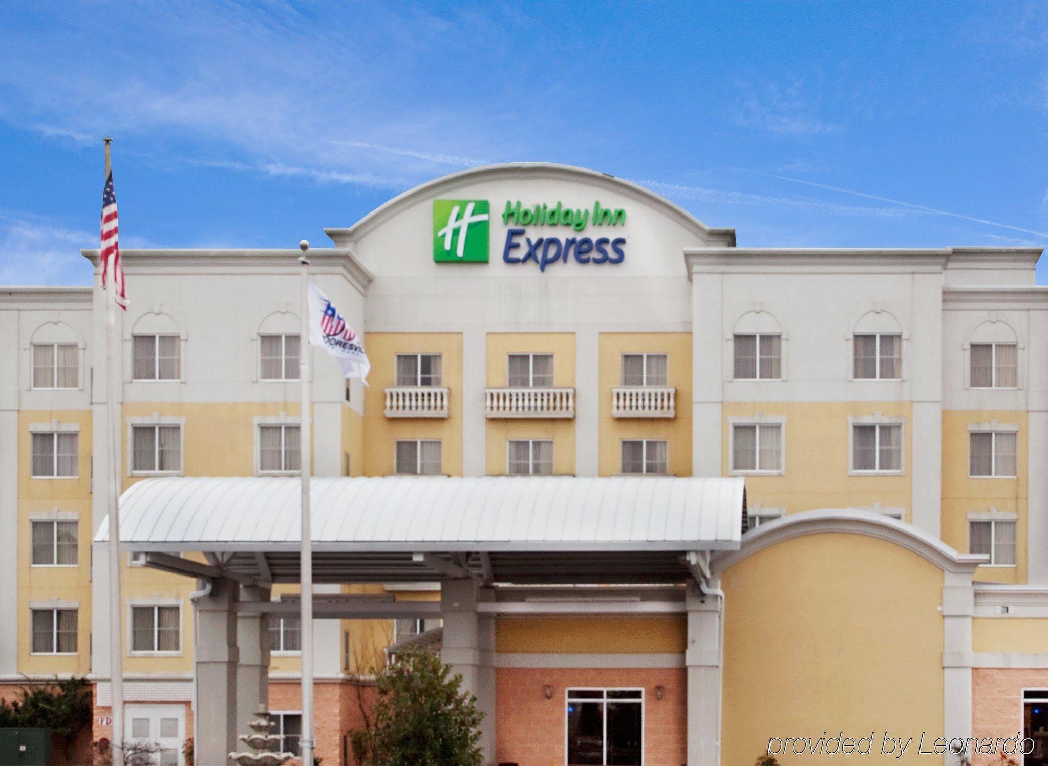 Holiday Inn Express Hotel & Suites Mooresville - Lake Norman By Ihg Exterior photo